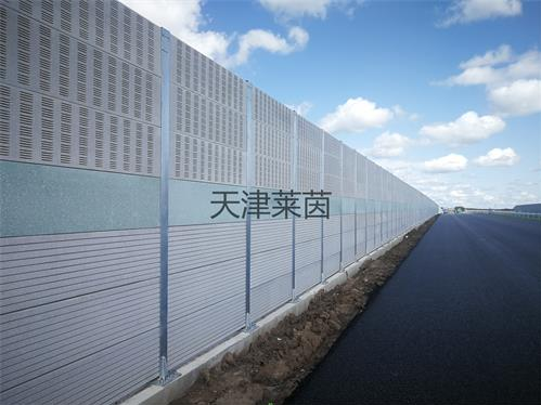 <a href=http://www.rhinetj.com/news_article?news_id=113>高速公路声屏障</a>